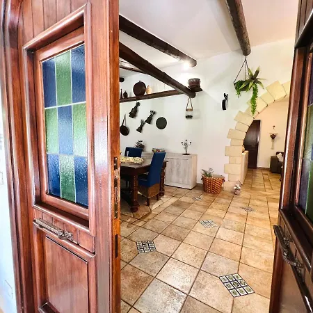 Esmeralda Villa *