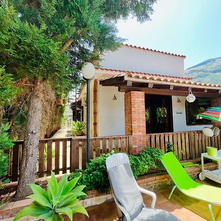 Esmeralda Villa